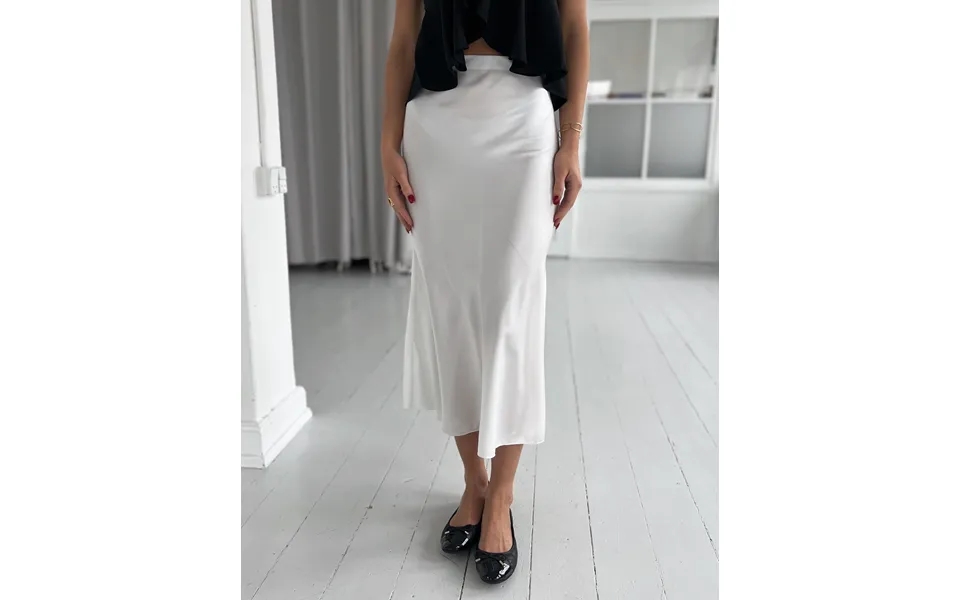 Rosy White Satin Skirt - Xl