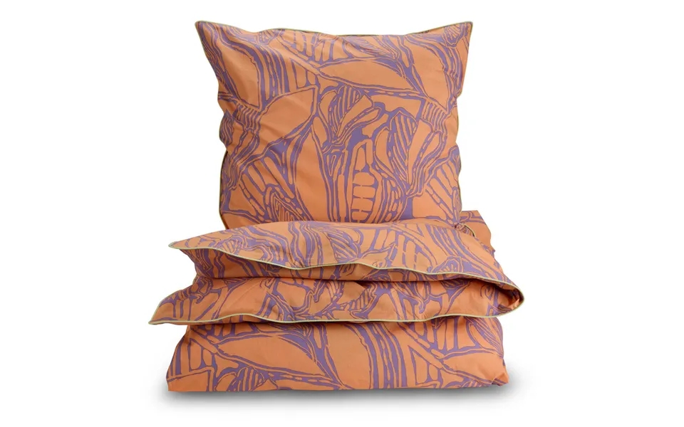 Bahne interior - leafs m piping linens