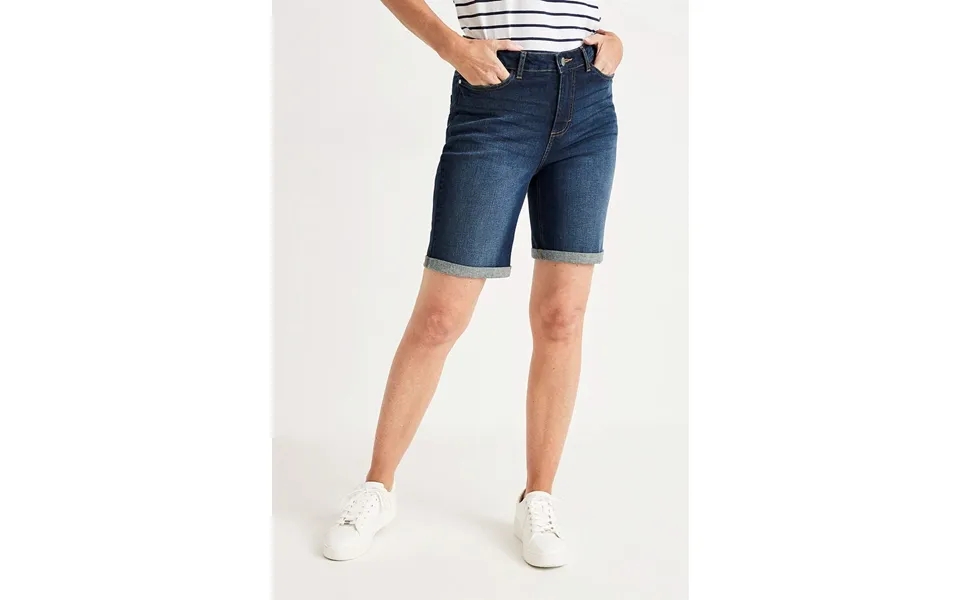 Denim Shorts With Comfortable Stretch Laws