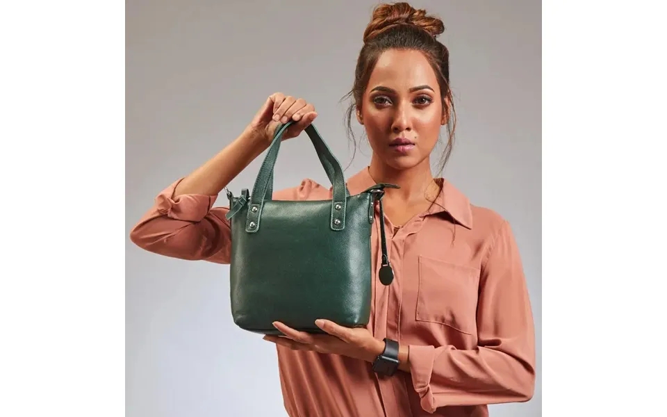 Style Monaco In Dark Green Get Paragraph. On Gates . Beautiful Leather Case To Hand - Shoulder & Crossbody