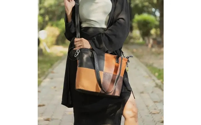 Style Nandi I Sort Brun Cognac Mørkebrun Læder. Vidunderlig - Smuk Hånd- Skulder- Og Crossbodytaske I Læder product image