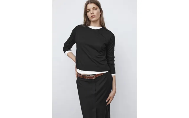Fineknit Round-neck Sweater product image