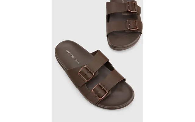 Elevated Leather Buckle Sandal product image
