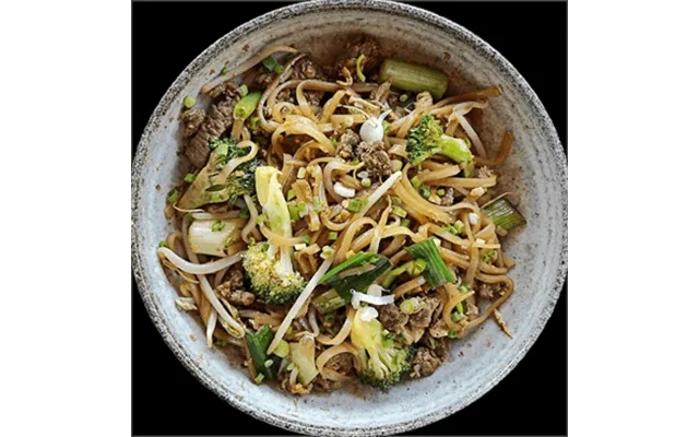 31B kids fried noodles with beef or chicken product image