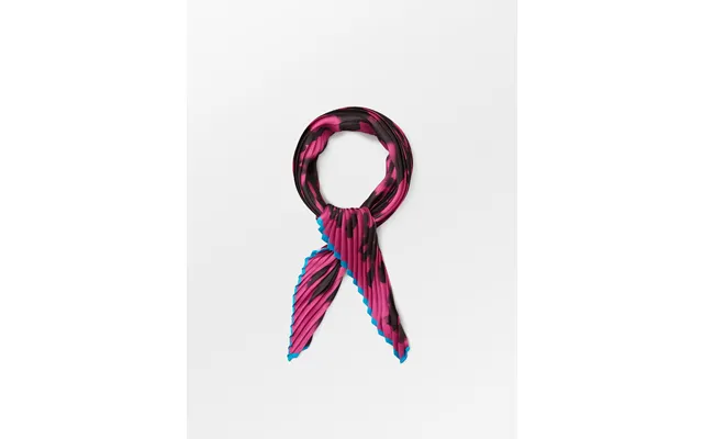 Leona plea scarf product image