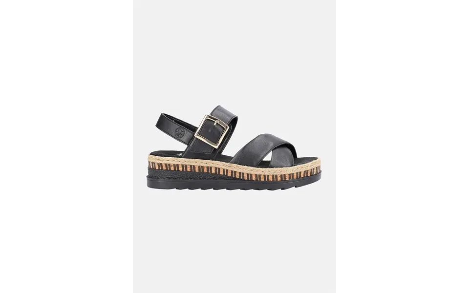 Convenient sandal with intersecting straps