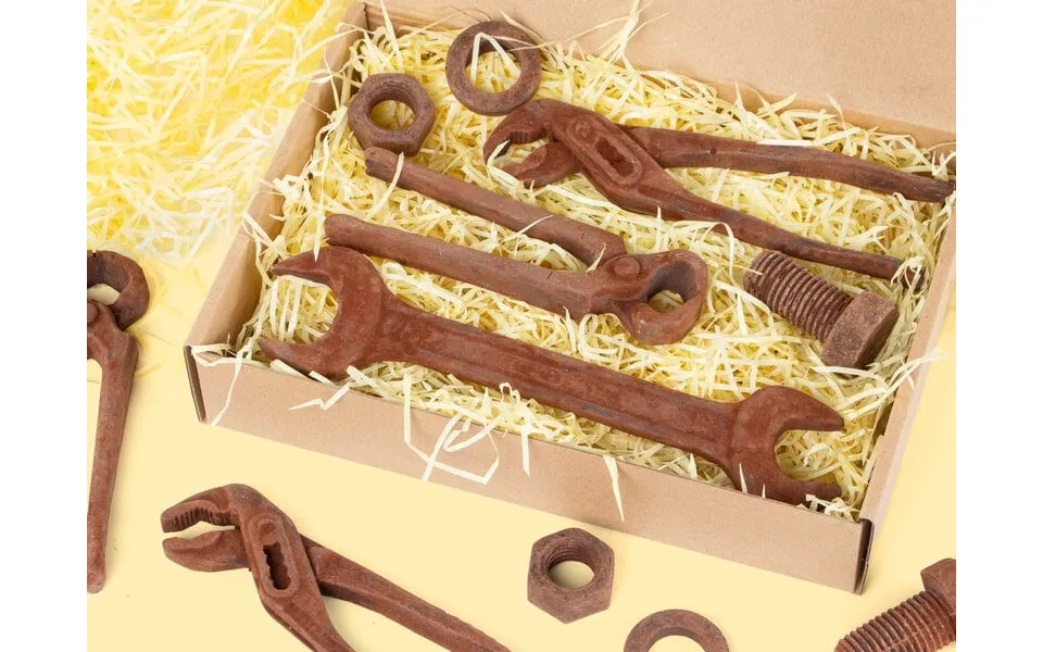 Chocolate box tool
