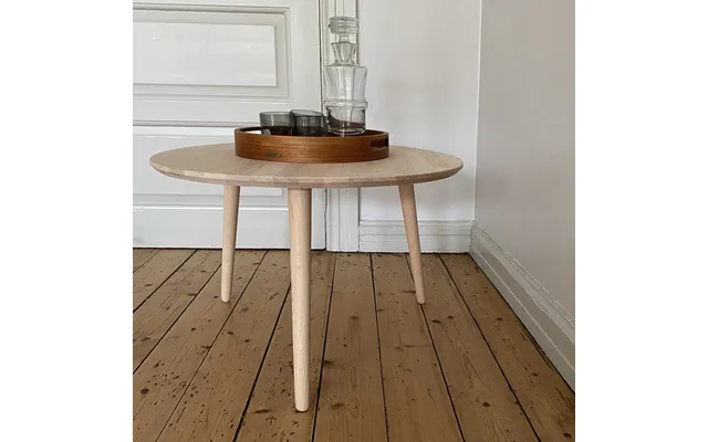 Ct 10 - Sofabord I Massiv Bøg Og Diameter 80 Cm Højde 40 Cm Sæbebehandlet