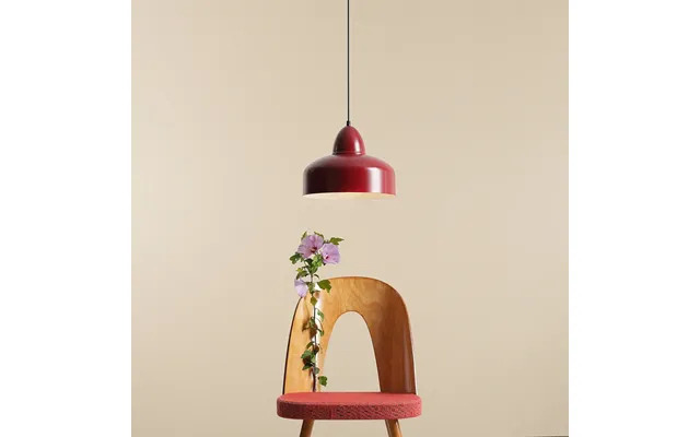 Kosmo - Loftlampe I Vinrød Metal