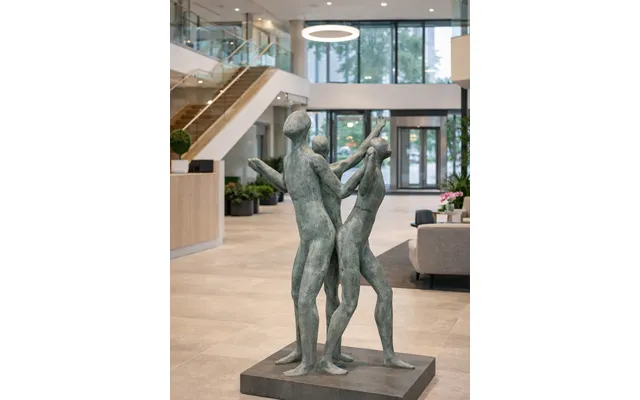 Vi Står Sammen Stor Bronzeskulptur Fællesskab