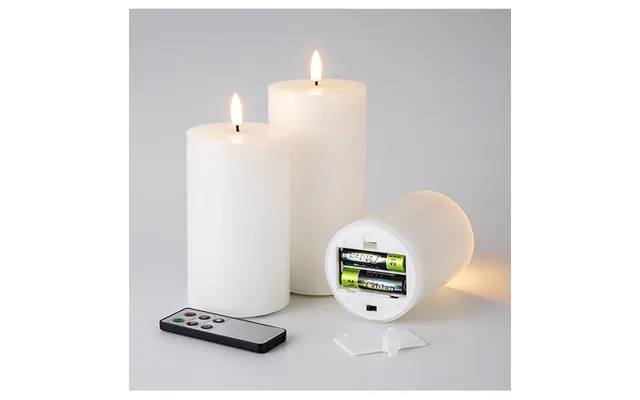 Led Stearinlys M. Realistisk Flamme - 3 Stk.