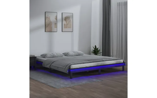Sengeramme Med Led-lys 120x200 Cm Massivt Træ Grå