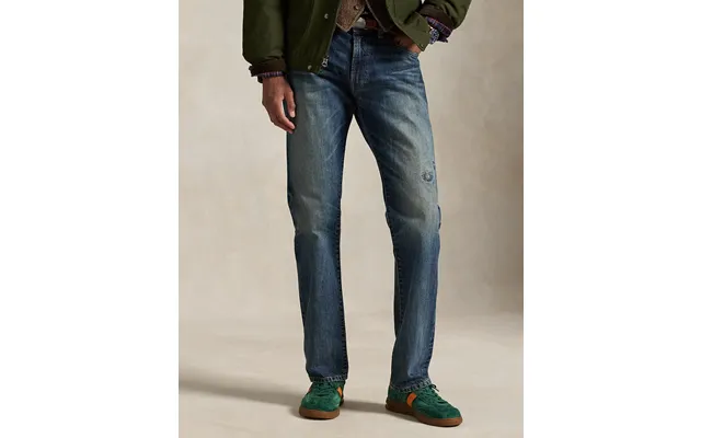 Hampton Straight Distressed Jean