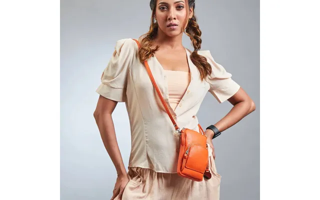 Style Leopard In Great Orange Two Paragraph. On Gates . Shoulder Bag Crossover In Leather To Your Smartphone - City Tour product image