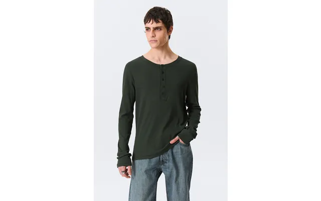 Long-sleeved Henley T-shirt