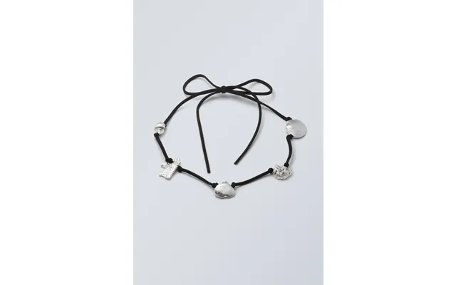Shell Pendant Necklace
