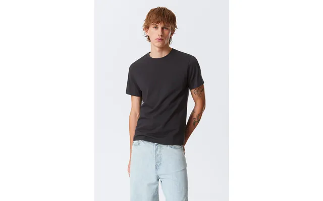Standard Midweight T-shirt product image