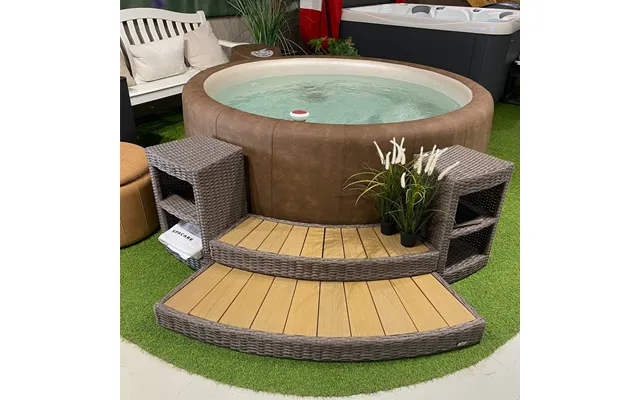 Softub Newport Stepper I Rattan Eller Cedertræ - Rattan