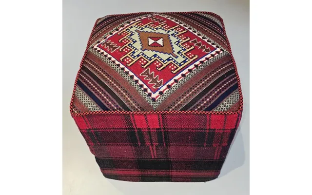 Kelimpuf Kelim I Butik Kelim Puf Funktionelle Kelimpuffer Til Dit Hjem