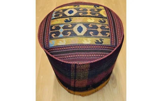 Kelimpuf Kelim I Butik Kelim Puf Funktionelle Kelimpuffer Til Dit Hjem
