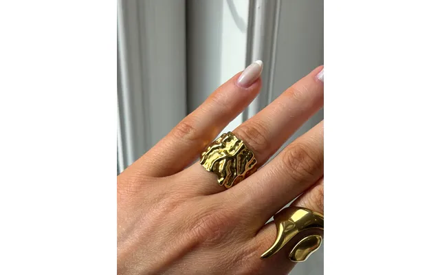Trine Ring