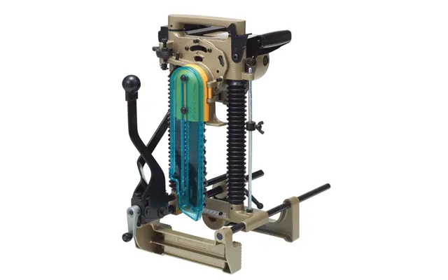 Makita Chain Mortiser 7104l 1.140w
