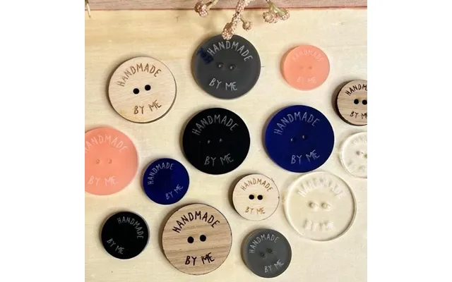Knap Med Teksten - Handmade By Me