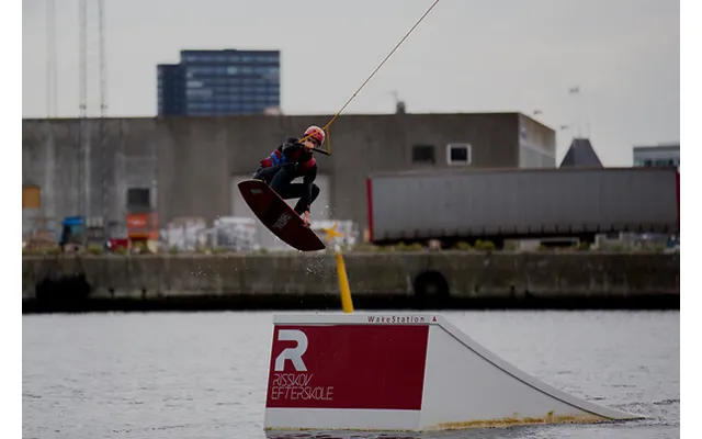 Go Dream Cable Session For 1 Hos Aarhus Watersports Complex - Oplevelsesgaver