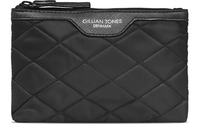 Gillian Jones - Makeup Pung