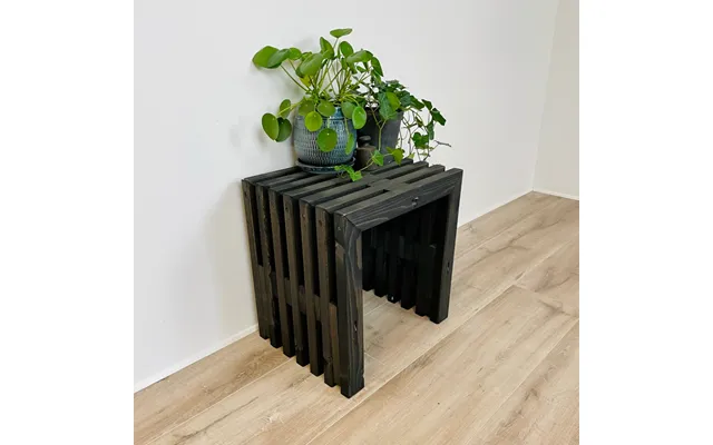Skammel Af Traller Sortbejdset 47 Cm Høj