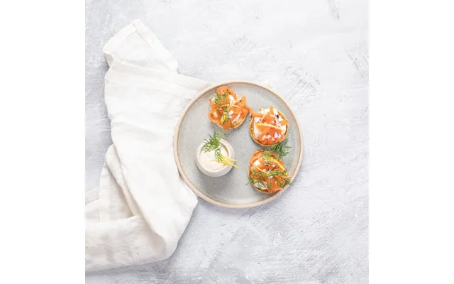 Blinis Med Røget Laks - Dild Og Creme Fraiche 2 Personer