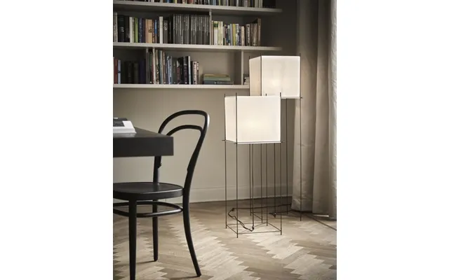 Lotek Gulvlampe Classic - Black Frame