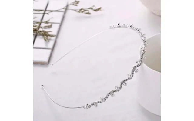 Tiara Diadem - Smukke Perler Og Glitrende Sten