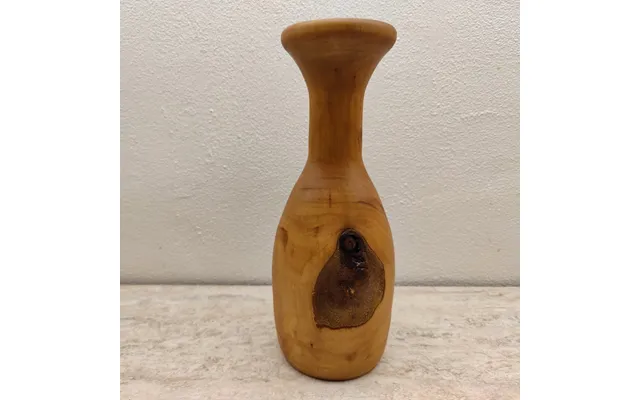 Vase Drejet I Træ 1