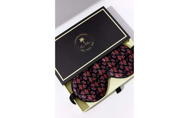 Fan Palm Eye Mask Flawless Black 100% Mulberry Silk
