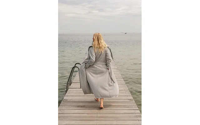 Bathrobe - Mount Everest