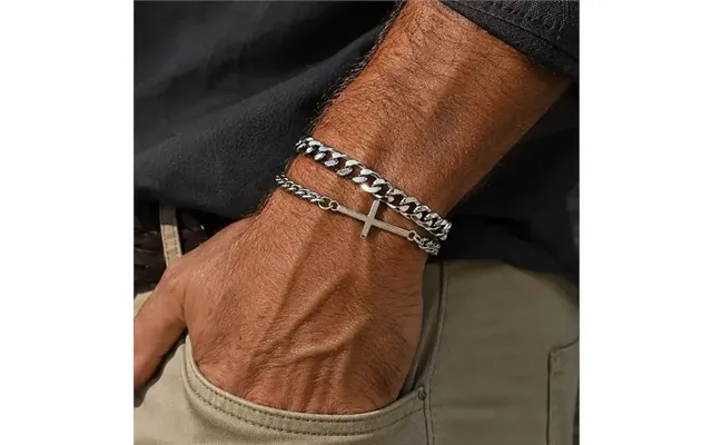 Simpelt Dobbelt Armbånd Med Kors Og Rustfri Stål.