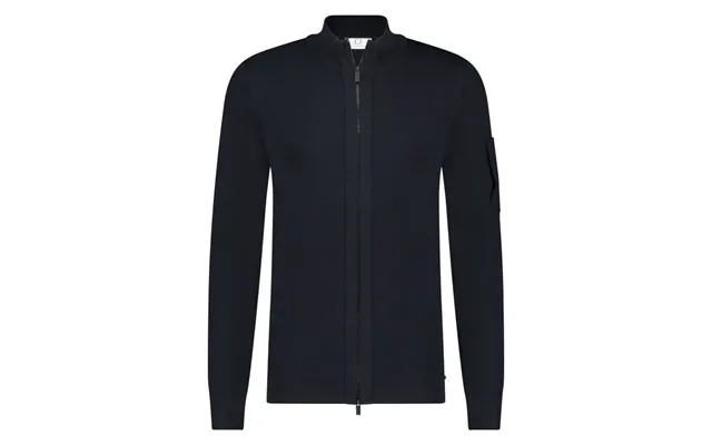 Curtis Zip
