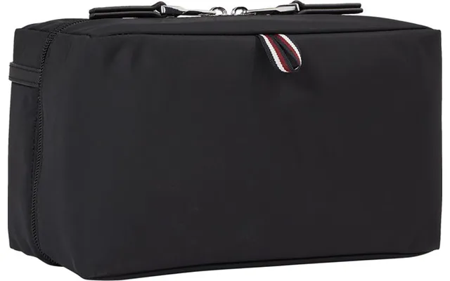 Th Urban Repreve Washbag
