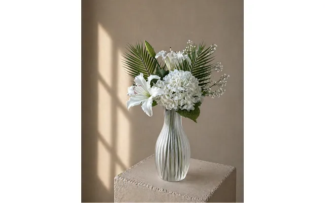 Ivory Breeze Buket