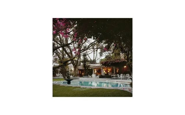 Bermuda Style