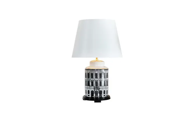 Lampefod Tessinska Palatset