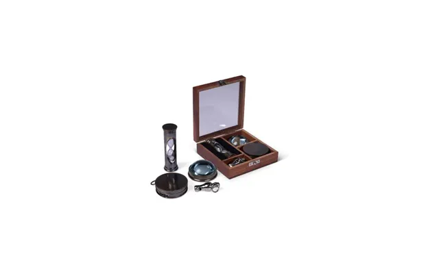 The Wallace Gift Box