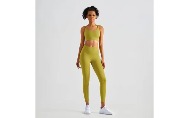 Nordic-wellness Performance Yoga Set - Pistachio product image