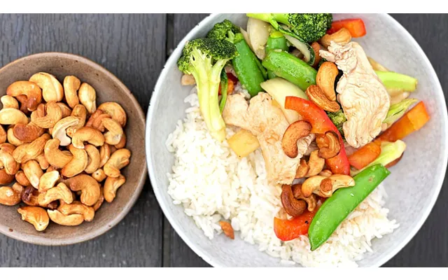Thai Stegt Kylling Med Cashewnødder 5 Dele - Kits Og Startpakker
