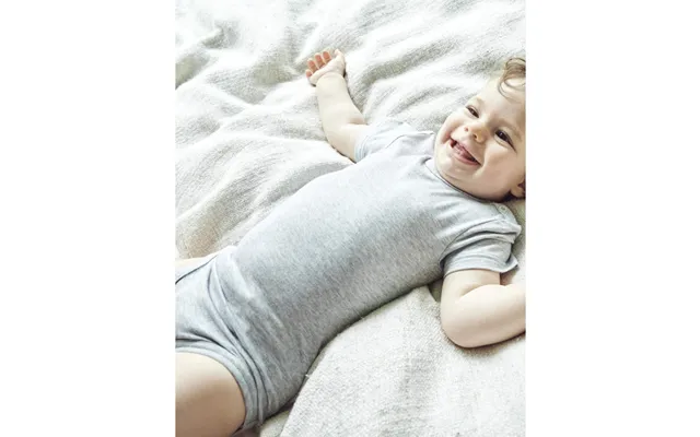 Jbs Of Denmark Kortærmet Bodystocking I Grå Til Baby Fsc Bambus