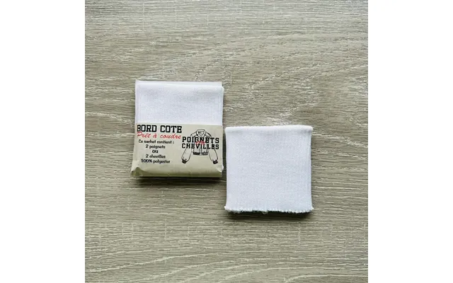 Færdigsyede Ribbede Manchetter I Strik 7,5 X 15 Cm Hvid