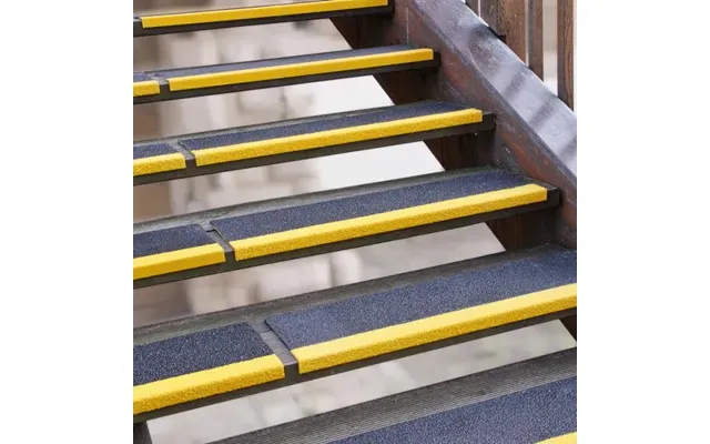 Skridsikker Grp Trappetrin - Grov Korn 12 -230x800x30mm Sort M Gul Kant