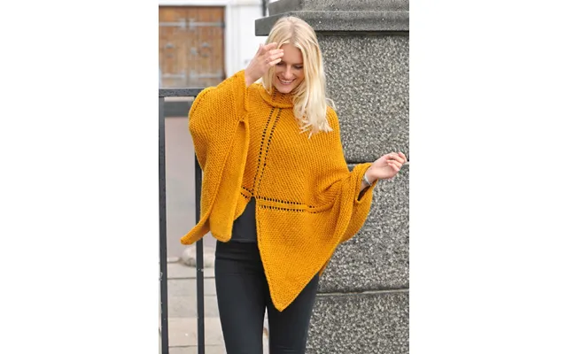 Poncho I Ragg Garn.