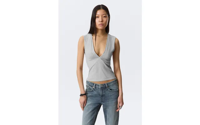 Fitted V-neck Sleeveless Top